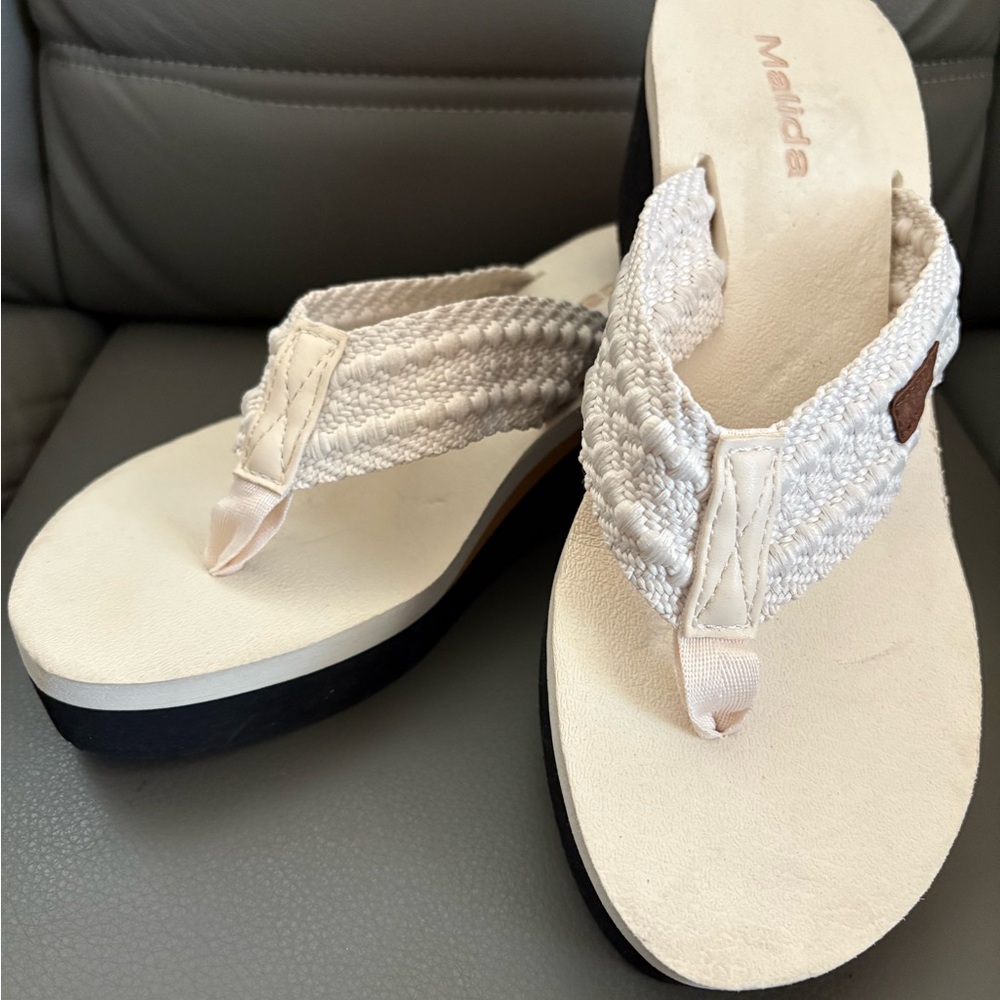 Women's Cream Sandals